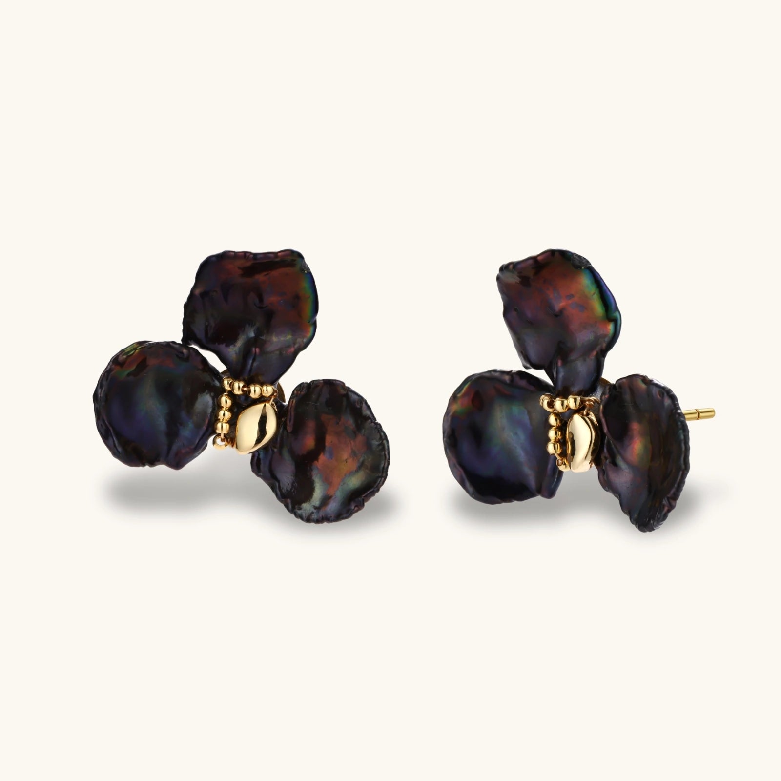 Midnight Bloom Pearl Earrings